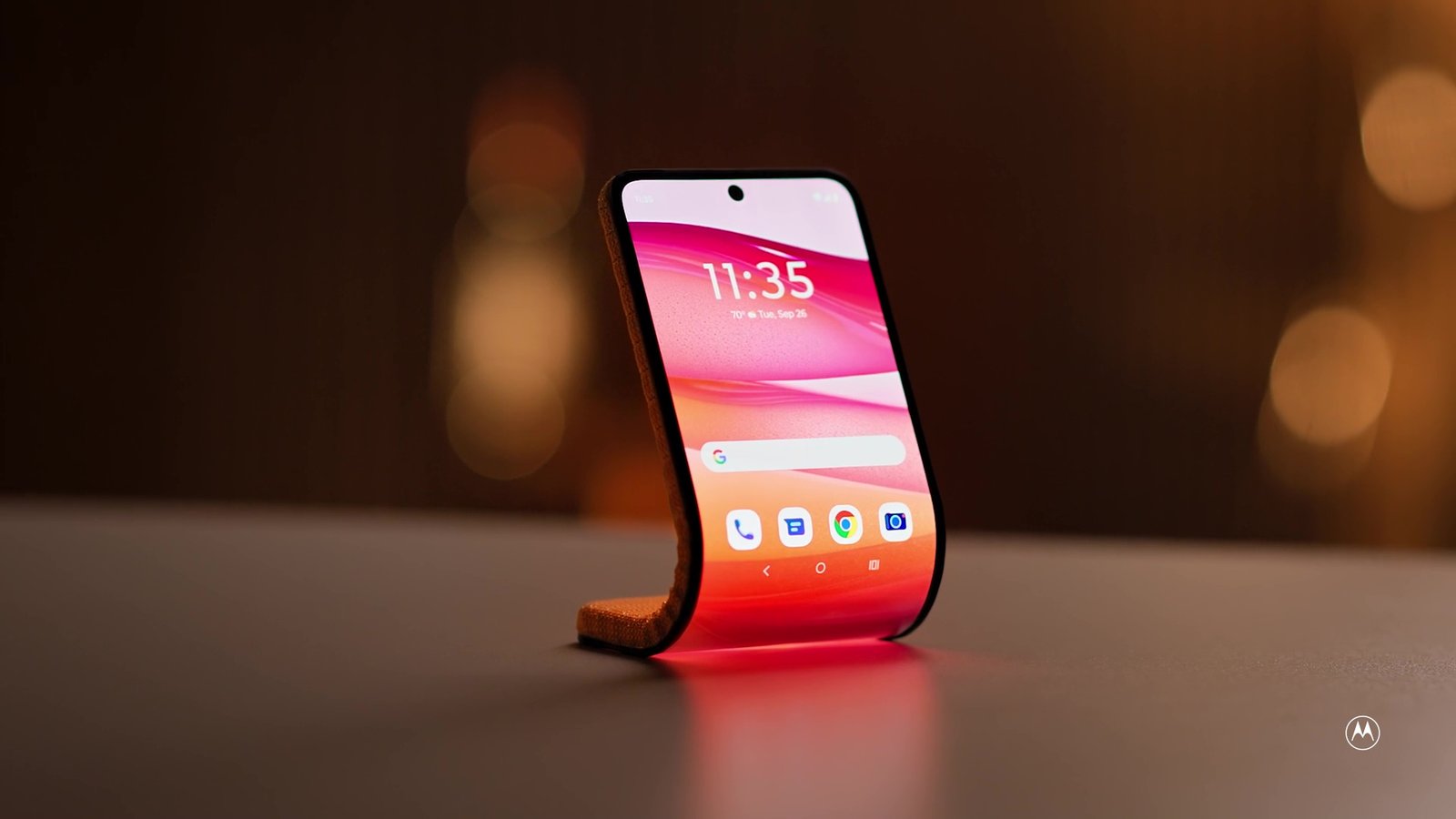 Motorola registró una patente de un dispositivo flexible que puede usarse como móvil o doblarse para funcionar como reloj inteligente, marcando un posible salto hacia los dispositivos híbridos del futuro.